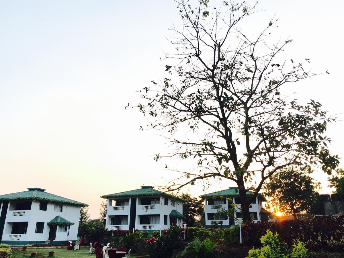 Koynanagar Presidency Highland Resort מראה חיצוני תמונה