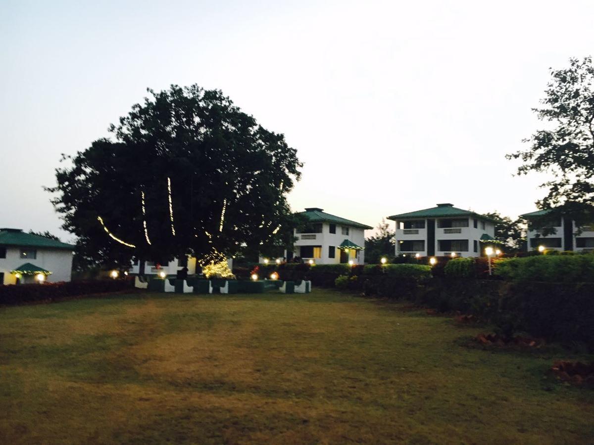 Koynanagar Presidency Highland Resort מראה חיצוני תמונה